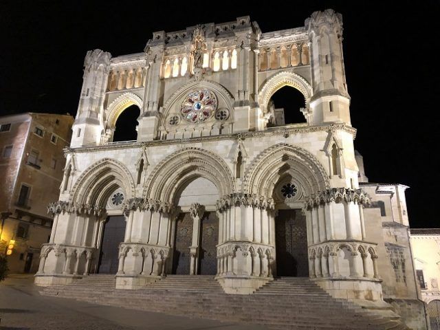 Catedral noche