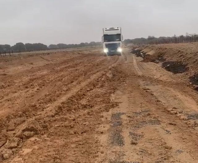 CamionenCarreteraSanClementeLosPinos