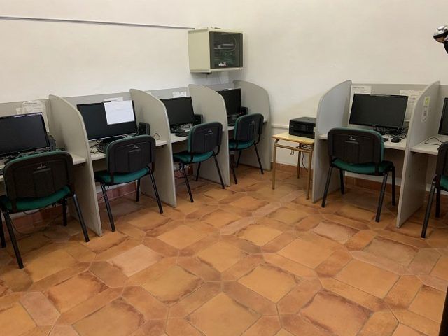 FOTO CENTRO DE INTERNET
