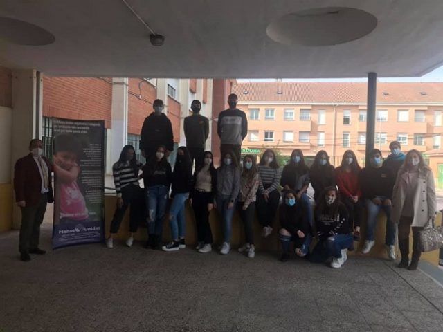 MANOS UNIDAS EN EL IES
