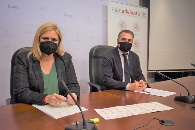 FOTO RUEDA DE PRENSA PLAN ADELANTE (1)