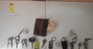 La Guardia Civil detiene en Sisante a una persona por un delito de robo en un domicilio y un hurto en el interior de un vehículo