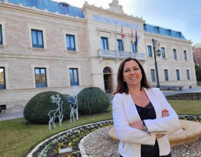ILLANA FACHADA NAVIDAD