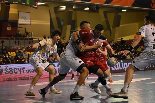 ademar leon incarlopsa cuenca | El Deporte Conquense