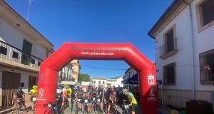 Amigos y compañeros del mundo del ciclismo se suman al homenaje a Gabi Gómez en Santa María de los Llanos