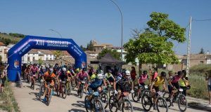 José Antonio Membrilla y Paula Plaza se proclamaron vencedores de la VI Carrera Ruta de los Dinosaurios de Fuentes