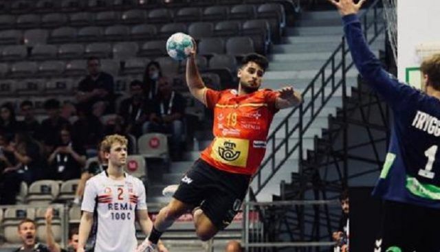 arnau fernández españa