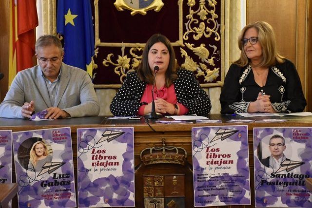 LOS LIBROS VIAJAN (3)