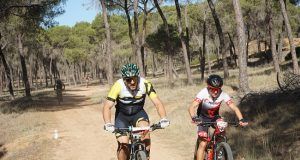 Antonio Cerezo y María Jesús Algarra se imponen en el IX Duatlón Quintanar del Rey
