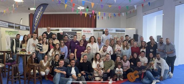 Foto de famila I Feria Vino y Producto Local