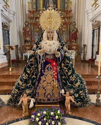 705_maria-stma-de-la-esperanza-en-besamanos-2023