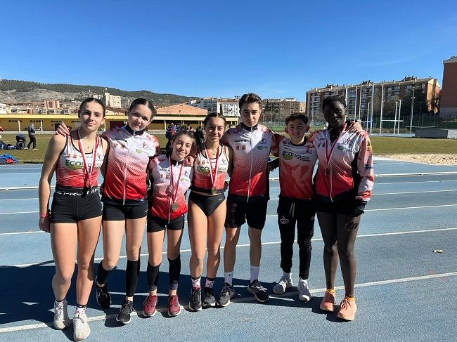 Escolares-en-el-Provincial-de-Pista-de-Cuenca | El Deporte Conquense