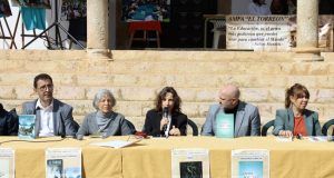 Miguel Ángel González y Lara Curto ganan el XXXIV Certamen Literario «Villa de Iniesta»