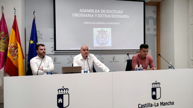 Asamblea Conquense. Presidencia con la gestora.