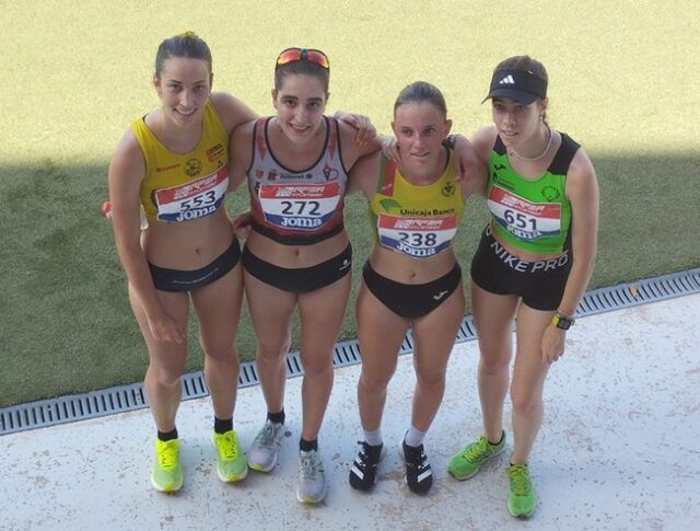 Lydia con Alexia González (Scorpio), Andre Pérez (CA Toledo) y María Jiménez (CA Unión Guadalajara)