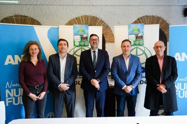 Representantes de ANPE y de la Consejería de Educación
