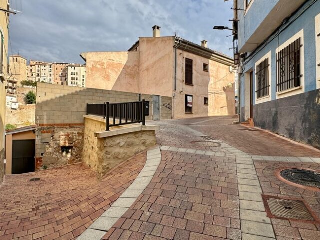 Calle Almendros 20251009