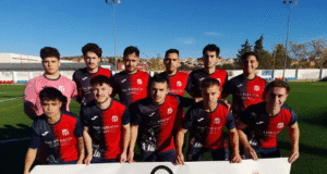Dos zarpazos de la UD La Fuente deja sin punto al Minglanilla (1-2)