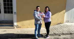 AFEPAN repite su premio para el primer niño nacido en este año en la provincia de Cuenca