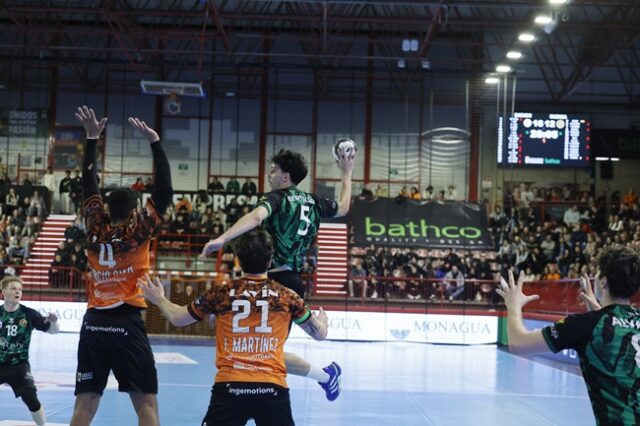 Bathco Torrelavega-REBI Cuenca