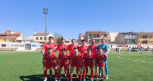 El Motilla cae ante el Valdepeñas (1-2) en un partido gris y suma su segunda derrota consecutiva