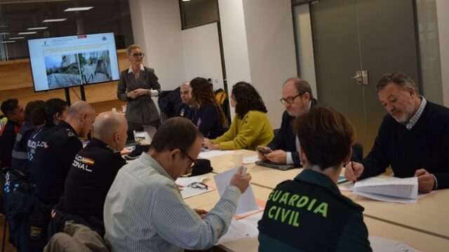 Imagen de una de las reuniones técnicas previas al simulacro