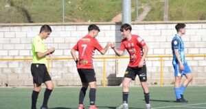 El San José Obrero remonta al Azuqueca B y acaricia la salvación (3-2)