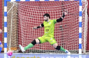 El Benitense ‘se blinda’ con el fichaje de Mario Gómez para su portería