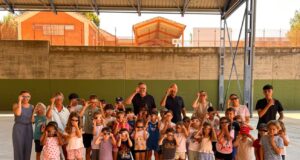 El Ayuntamiento reparte gafas homologadas para ver el eclipse a los 360 niños y niñas de las Escuelas de Verano y del Plan Concilia