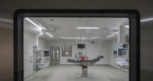 El Gobierno de Castilla-La Mancha avanza en la adquisición de tecnología y aparataje para la Unidad de Neurocirugía del Hospital de Cuenca