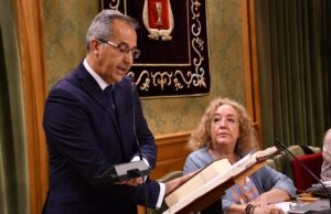 Marta Tirado es nombrada segunda teniente de alcalde y Jesús Alberto Pontones adquiere las competencias de Patrimonio y Comercio
