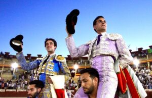 Fernando Adrián y Víctor Hernández abren la Puerta Grande y Marco Pérez se queda a las puertas en Cuenca