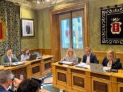 El Pleno del Ayuntamiento nombra Hijo Adoptivo de Cuenca a Maximino Pérez