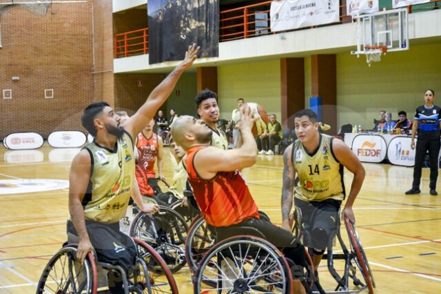 Baloncesto silla de ruedas 1-18