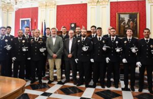 Los 13 nuevos efectivos de Policía Local toman posesión de su cargo en el Ayuntamiento de Cuenca