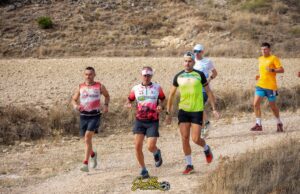 El Club Atletismo Cuenca se suma al reto solidario Kilómetros con Alas en Vara de Rey