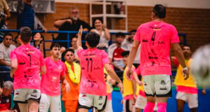 El VivoCuenca paga su mal inicio, remonta un 3-0 y termina cayendo ante el Sacedón (5-3)